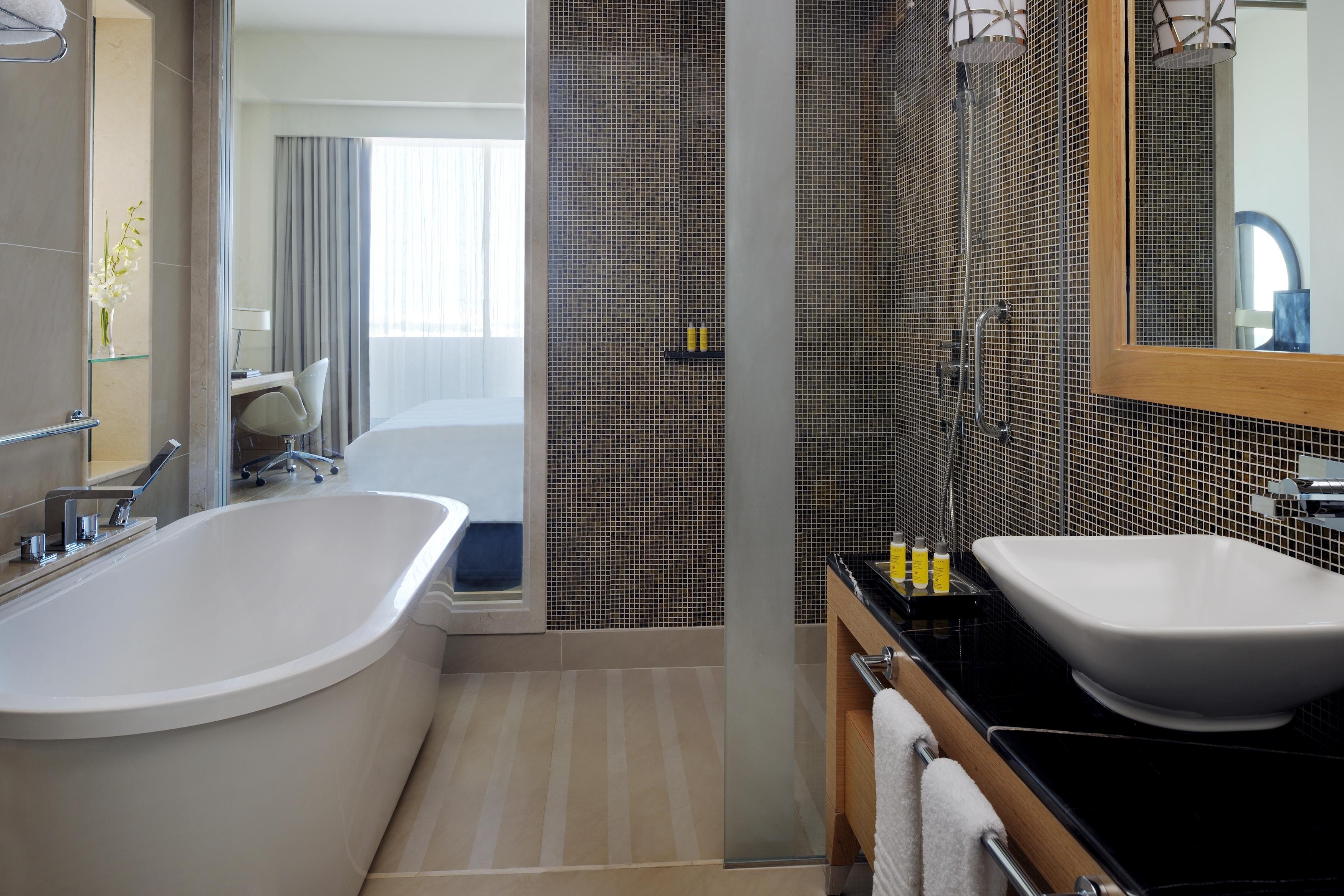 Marriott Executive Apartments Al Jaddaf, Dubái Exterior foto Bathroom