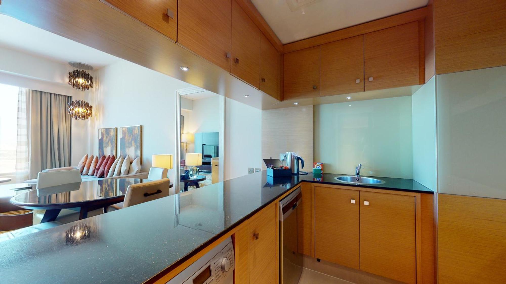 Marriott Executive Apartments Al Jaddaf, Dubái Exterior foto A kitchen in a serviced apartment