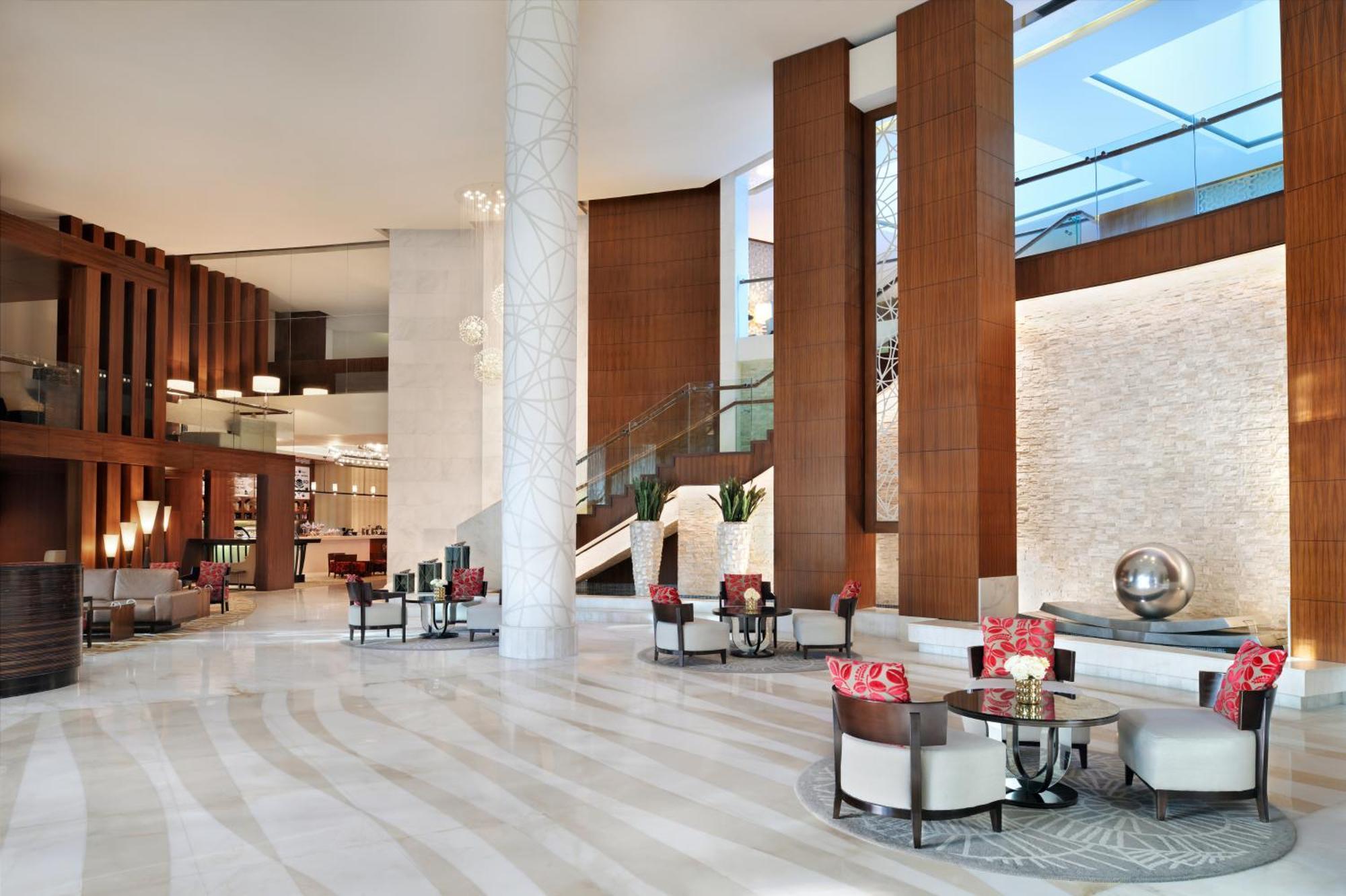 Marriott Executive Apartments Al Jaddaf, Dubái Exterior foto Lobby