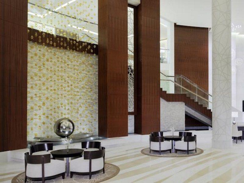 Marriott Executive Apartments Al Jaddaf, Dubái Exterior foto The lobby of the hotel
