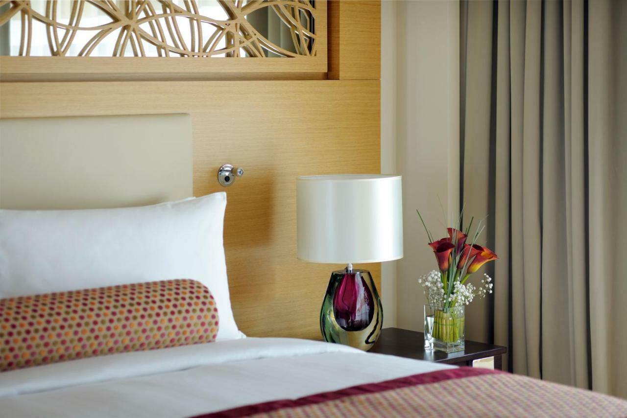 Marriott Executive Apartments Al Jaddaf, Dubái Exterior foto A bedroom at the hotel